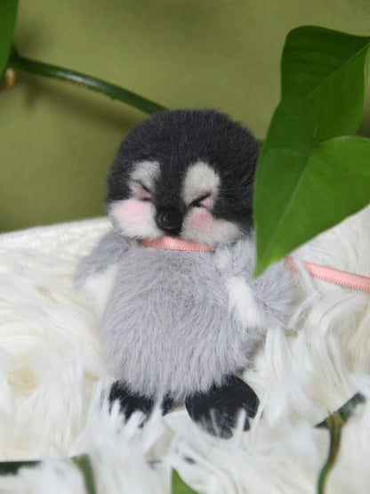 Tiny Penguin Toy, Doll House Doll for Blythe Ob11/Barbie/Bjd Doll, Pocket-Sized Antarctic Toy,Handmade Plush Toy,Dollhouse Miniature Pets