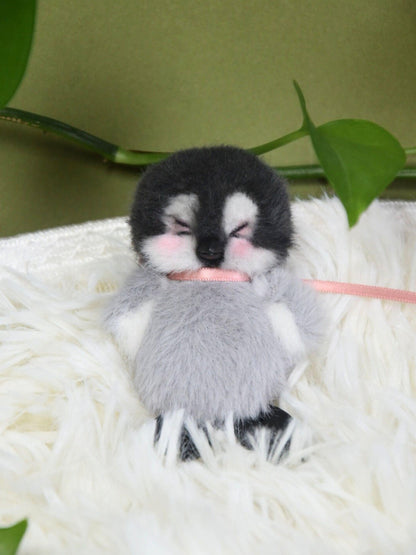 Tiny Penguin Toy, Doll House Doll for Blythe Ob11/Barbie/Bjd Doll, Pocket-Sized Antarctic Toy,Handmade Plush Toy,Dollhouse Miniature Pets