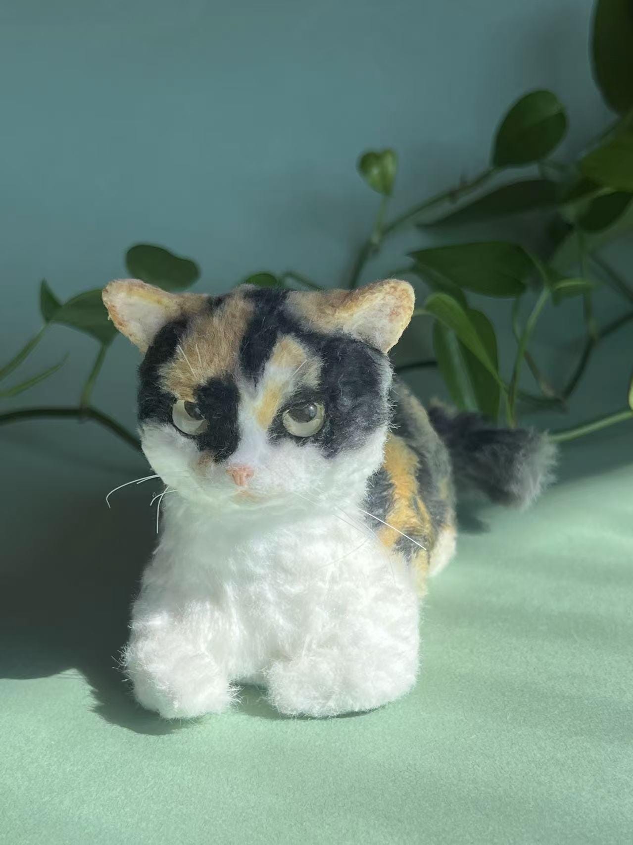 Réplica de gato de peluche personalizada, foto de mascota convertida en peluche personalizado, gato de casa de muñecas hecho a mano con limpiapipas, peluche personalizado para mascota conmemorativo - 3